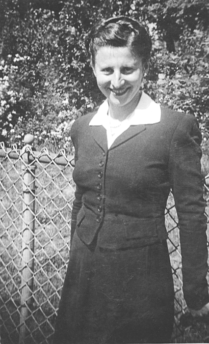 Mom-May1944