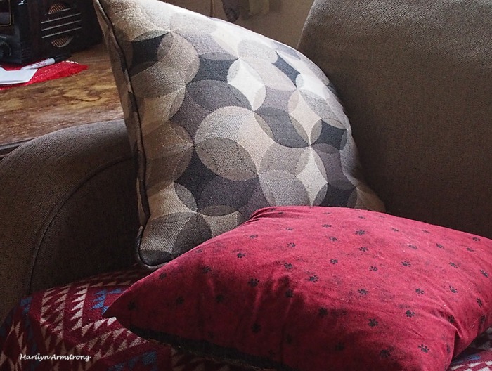 Texture in sofa and cushions