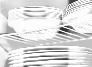 300-bw-dishes-orderly-060717_028