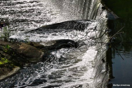 Roaring Dam - Photo: Marilyn Armstrong